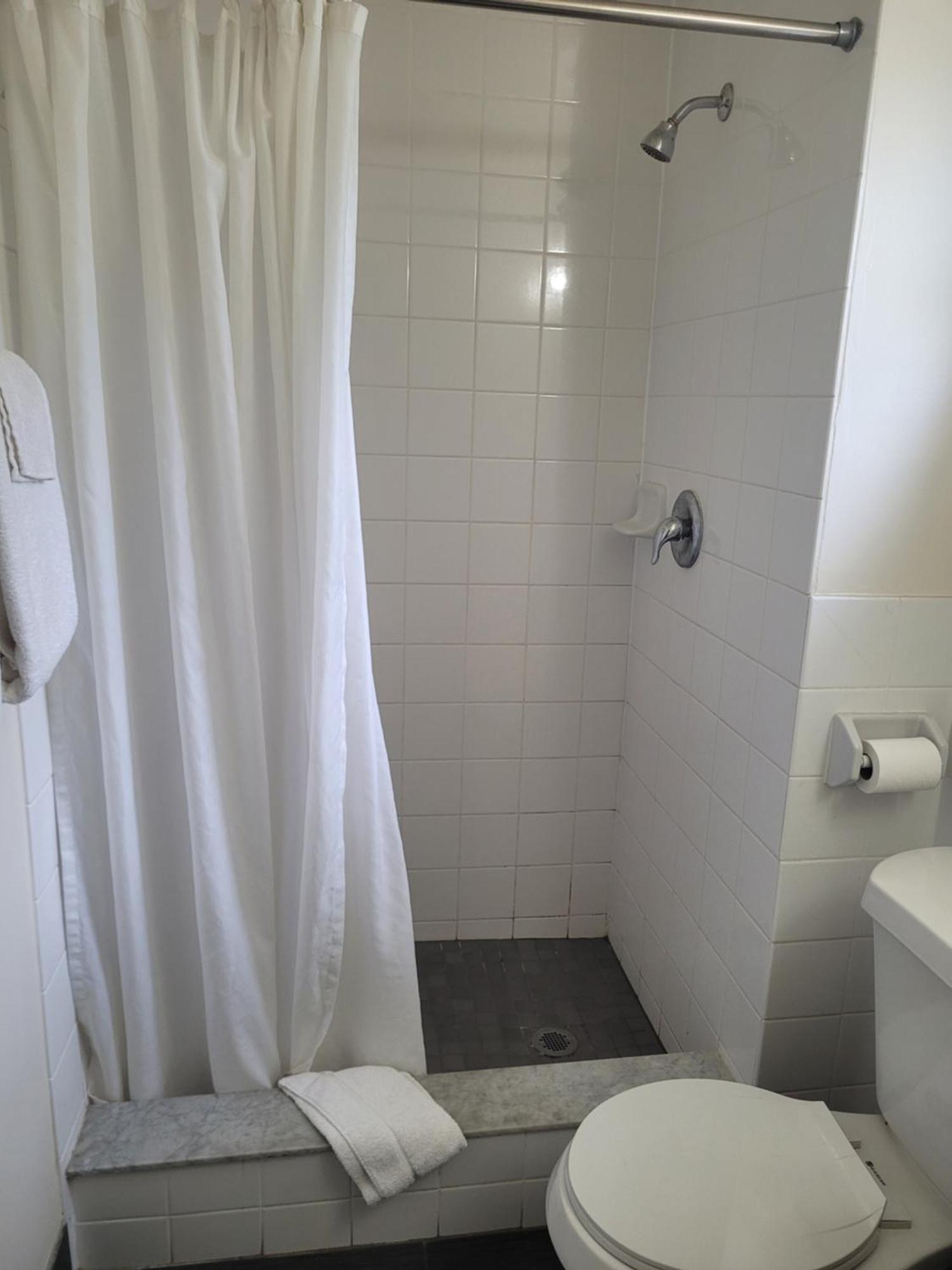 Queens Lodge Motel 웨스트 팜 비치 외부 사진