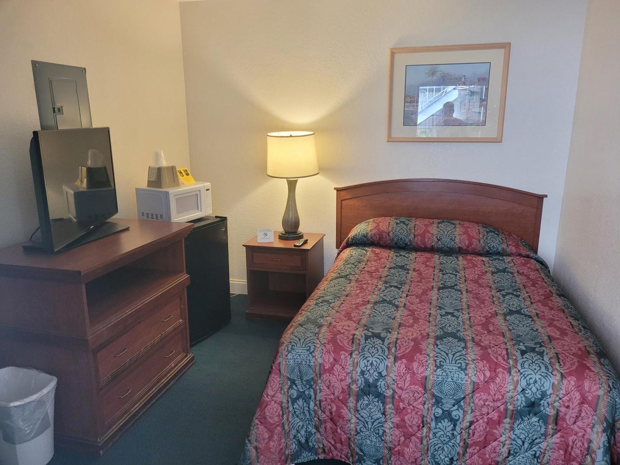 Queens Lodge Motel 웨스트 팜 비치 외부 사진